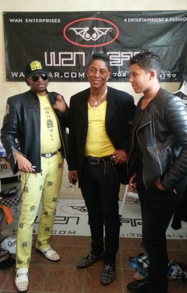 Home Brands Wan Ali Wan Wan Wear Clo Official Site Shop In The World Of Wan